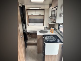 /photos/9211/1eab3e21-8912-28ef-9d50-b9ac0733bd0c_i320x240.jpg