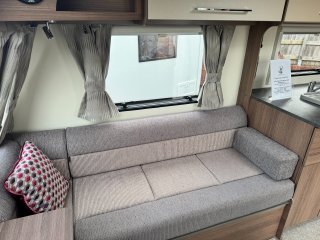 /photos/9211/2a4329e5-b05e-25b2-cd32-324ed868cda2_i320x240.jpg