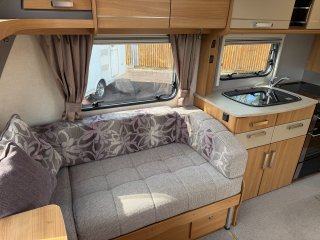 /photos/9211/5511c1e1-0ca7-66bd-9c73-d1f23fdc3d23_i320x240.jpg