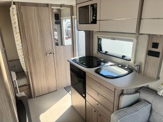 /photos/9211/65927849-1be9-5d98-384d-9219440795f9_i320x240.jpg