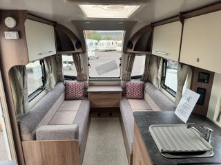 /photos/9211/e2ea828e-defb-f9ee-c681-7e0da4d96347_i320x240.jpg